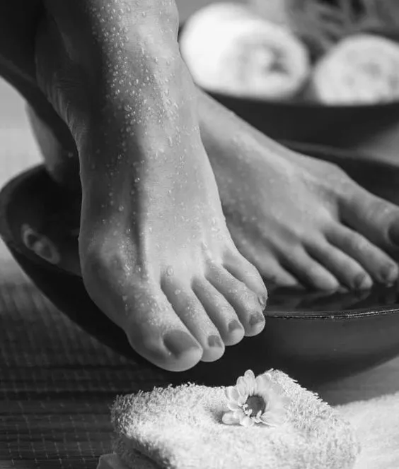 A Relaxing Foot Massage For One | 60 Minutes