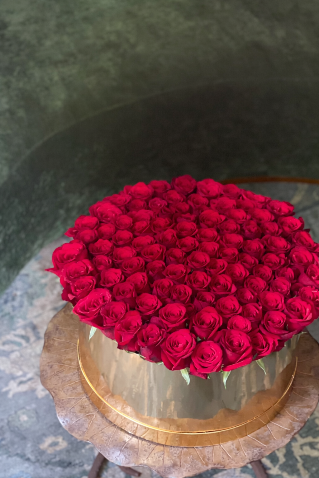 Valentina: 100 Red Roses