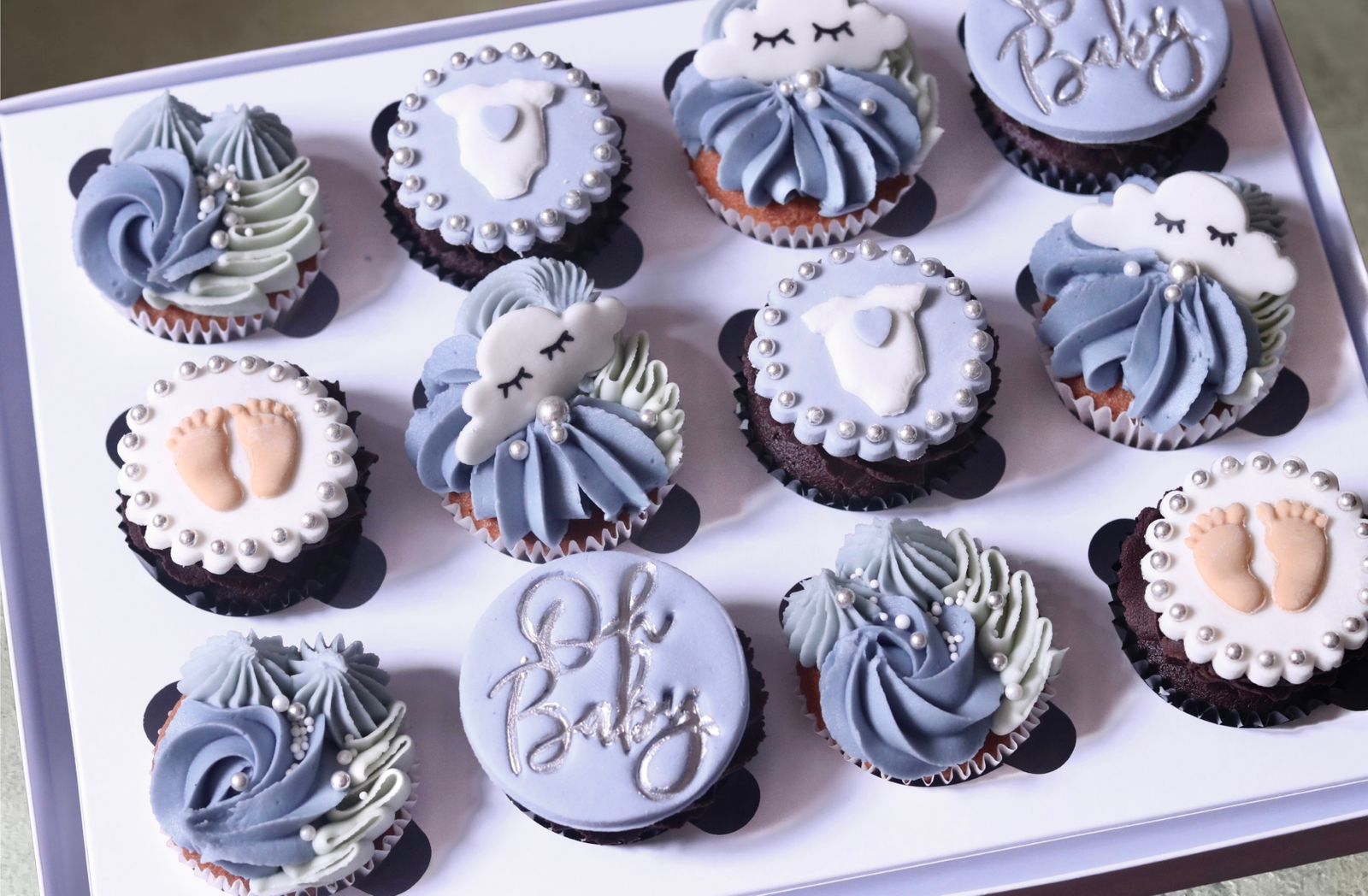 Baby Boy | 12 Vanilla Cupcakes