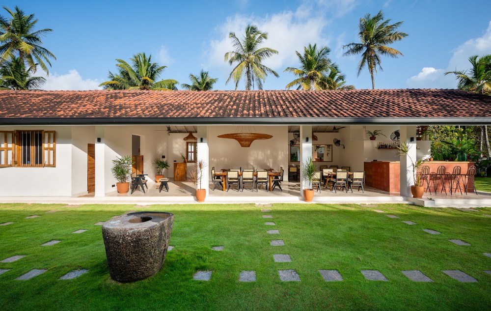 One Night's Stay | BB Basis and Complimentary Massage | For 2 At SAMA, Ahangama